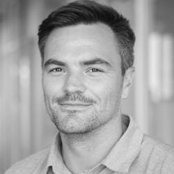tomwallace-smallheadshot